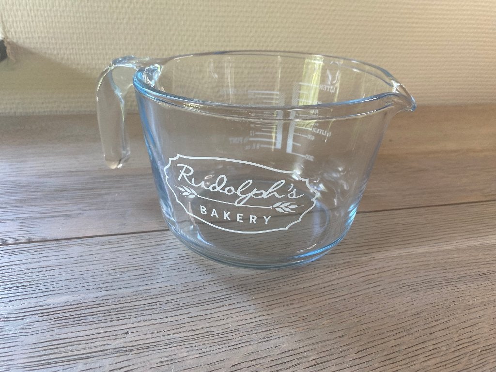 Rudolph's Bakery glazen maatbeker / mengkom – 1 Liter (ZGAN), Ophalen of Verzenden, Zo goed als nieuw, Overige merken, Glas