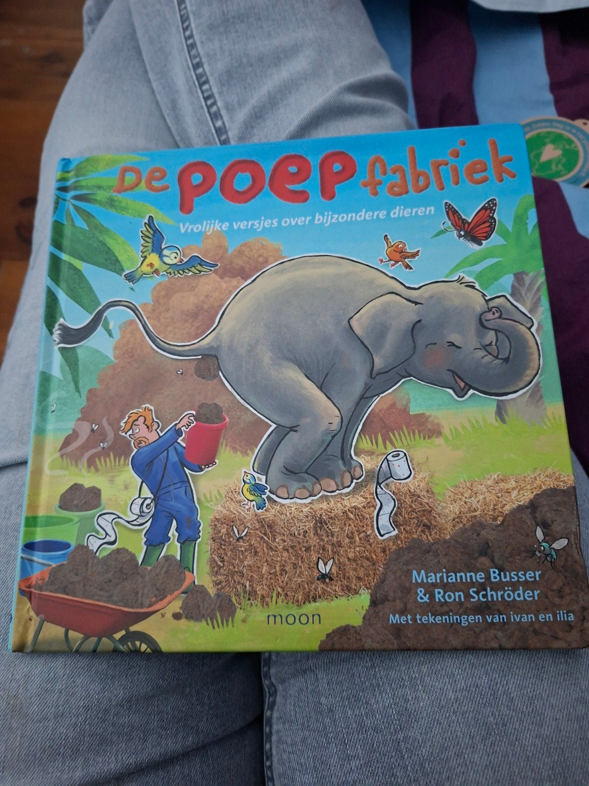 Boek: De Poepfabriek, Boeken, Verzenden, Nieuw, Prentenboek