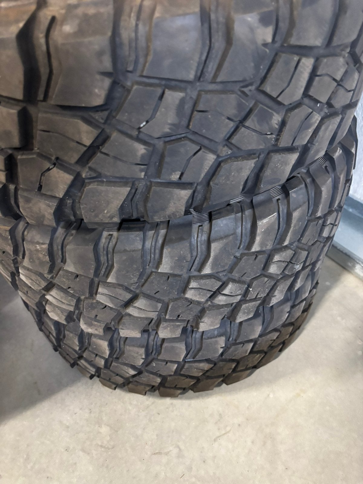BF Goodrich 215/75/15 Mud - Terrain T/A  Jimny, Ophalen, 215 mm, 15 inch, All Season