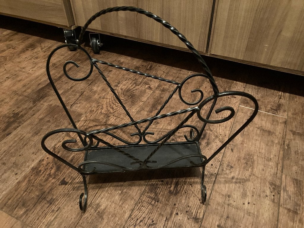 metalen krantenbak / krantenrek / tijdschriftenbak, Krantenbak, Ophalen of Verzenden, Gebruikt