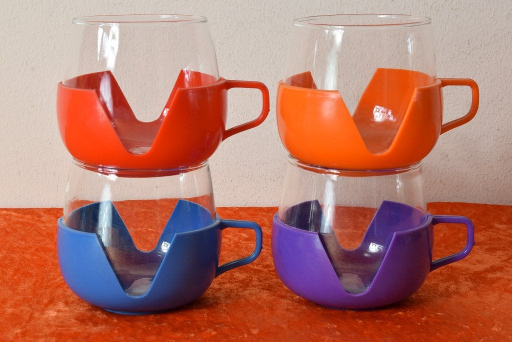 Set van 4 retro vintage theeglazen in gekleurde houder, Gebruikt, Overige merken, Vintage, Ophalen of Verzenden