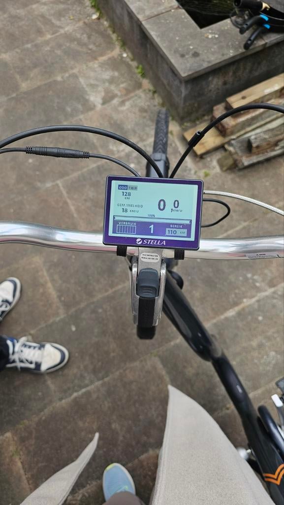 Stella fiets met lage opstap, Ophalen, Zo goed als nieuw