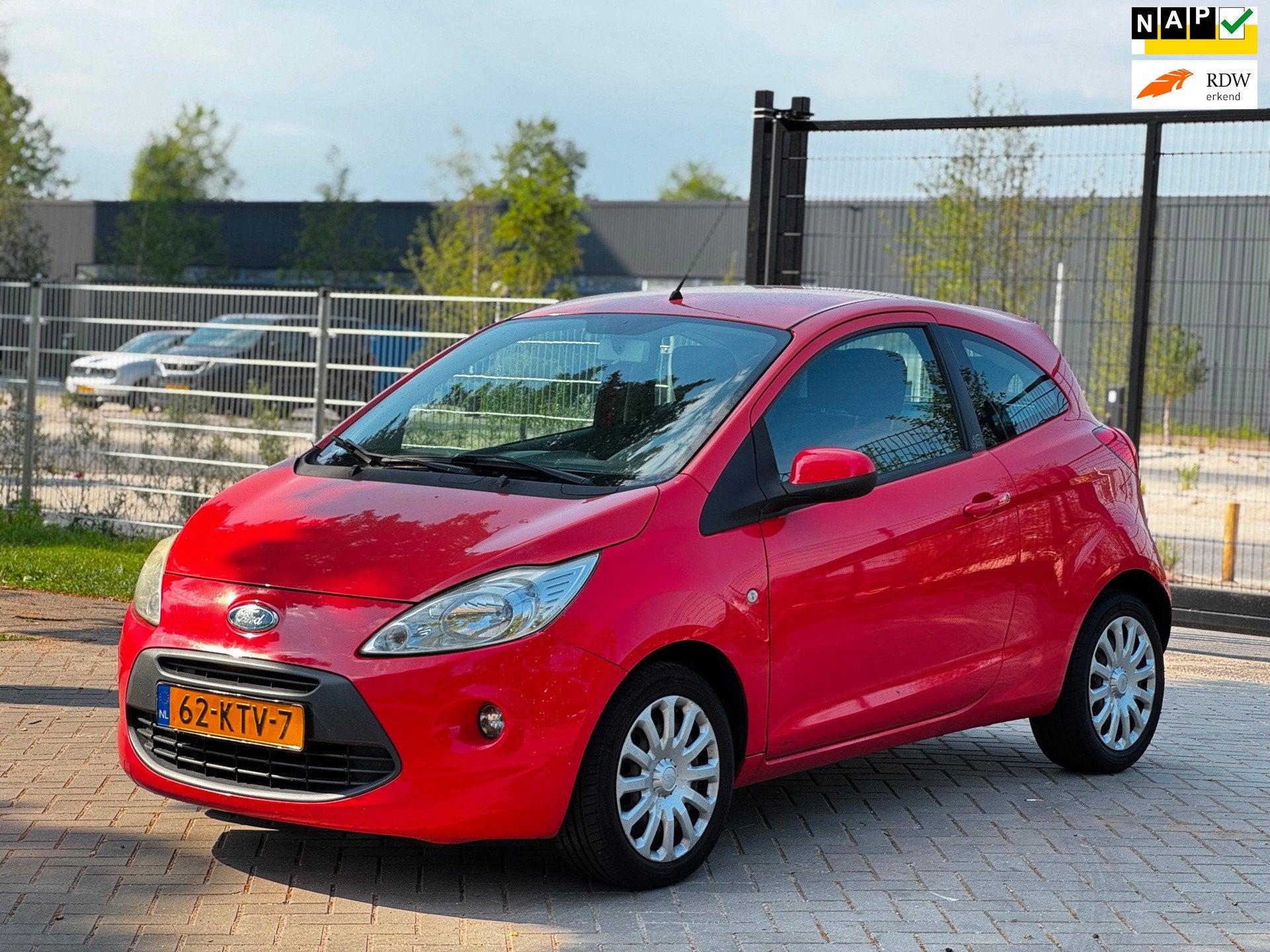 Ford Ka 1.2 Titanium|AIRCO|ELEKRAMEN|STUURBEKR|INRUILKOOPIE, Auto's, Voorwielaandrijving, Gebruikt, 1242 cc, 4 cilinders