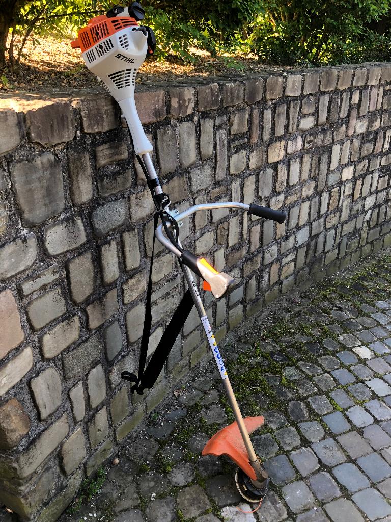 Grastrimmer/kantenmaaier/bosmaaier, Tuin en Terras, Ophalen of Verzenden, Zo goed als nieuw, 10 tot 30 cm, Stihl