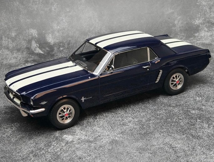1:18 Ford Mustang Coupe - 1966 - Nightmist Blue metallic, Hobby en Vrije tijd, Modelauto's | 1:18, Auto, ., Norev, Ophalen of Verzenden