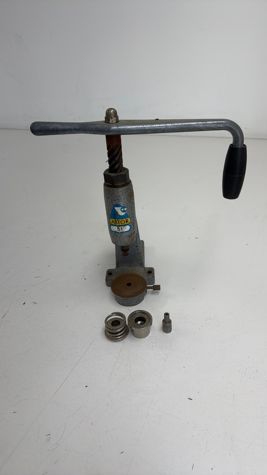 Knopenmachine Astor 51, Ophalen, Zo goed als nieuw, 50 tot 100 cm, Minder dan 100 cm