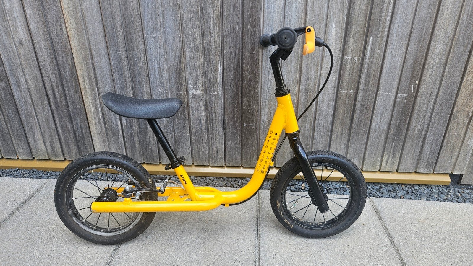 Gele loopfiets van Btwin - In goede staat, Fietsen en Brommers, Fietsen | Kinderfietsjes, Ophalen, Velgrem, Btwin (Decathlon)