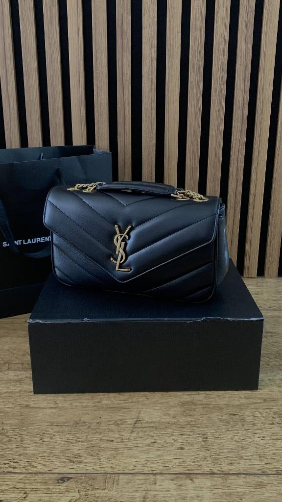 Originele Yves Saint Laurent LouLou Small te koop, Ophalen of Verzenden, Zo goed als nieuw, Zwart, Schoudertasje