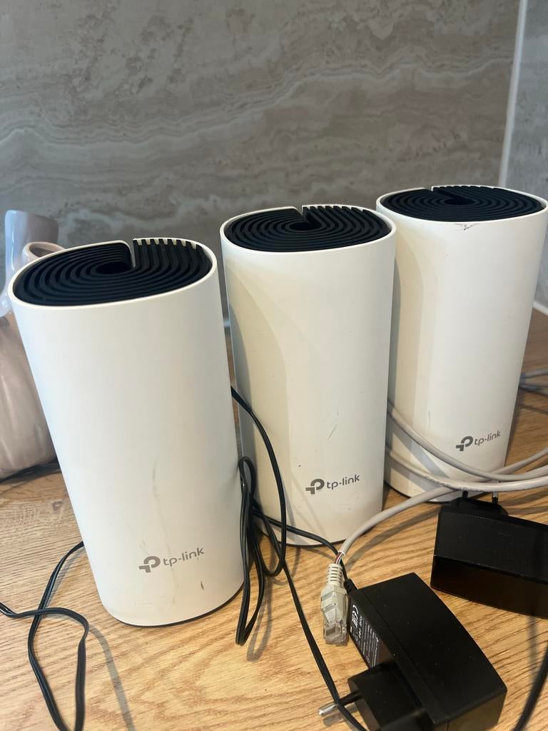 TP-Link Deco M4 Mesh WiFi Systeem (3-pack) + Ziggo Router, Ophalen of Verzenden, Gebruikt, Router