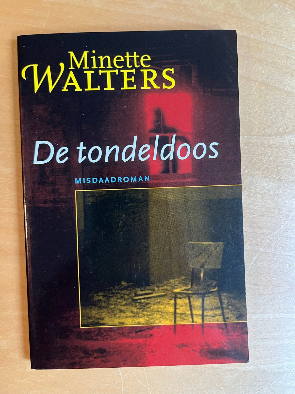 De Tondeldoos - Minette Walters (Misdaadroman), Ophalen of Verzenden, Gelezen