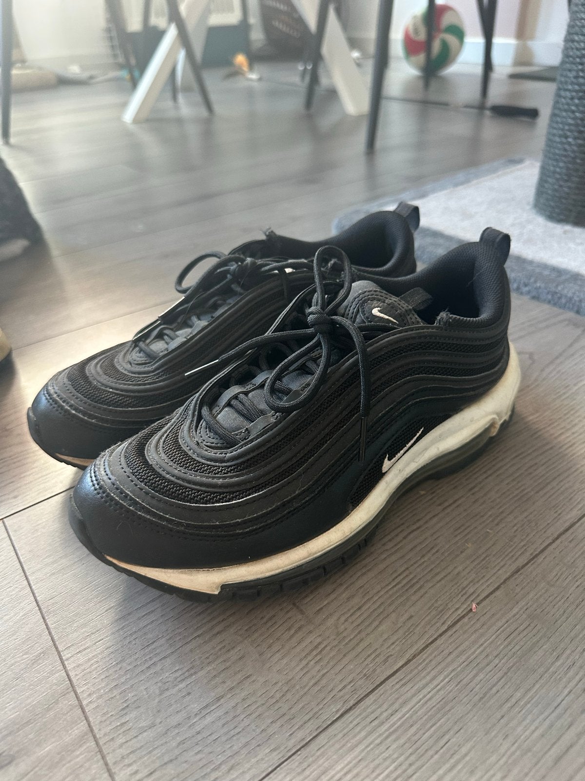 Nike Air Zwarte Sneakers maat 40, Kleding | Dames, Schoenen, Ophalen, Gedragen, Zwart, Sneakers of Gympen