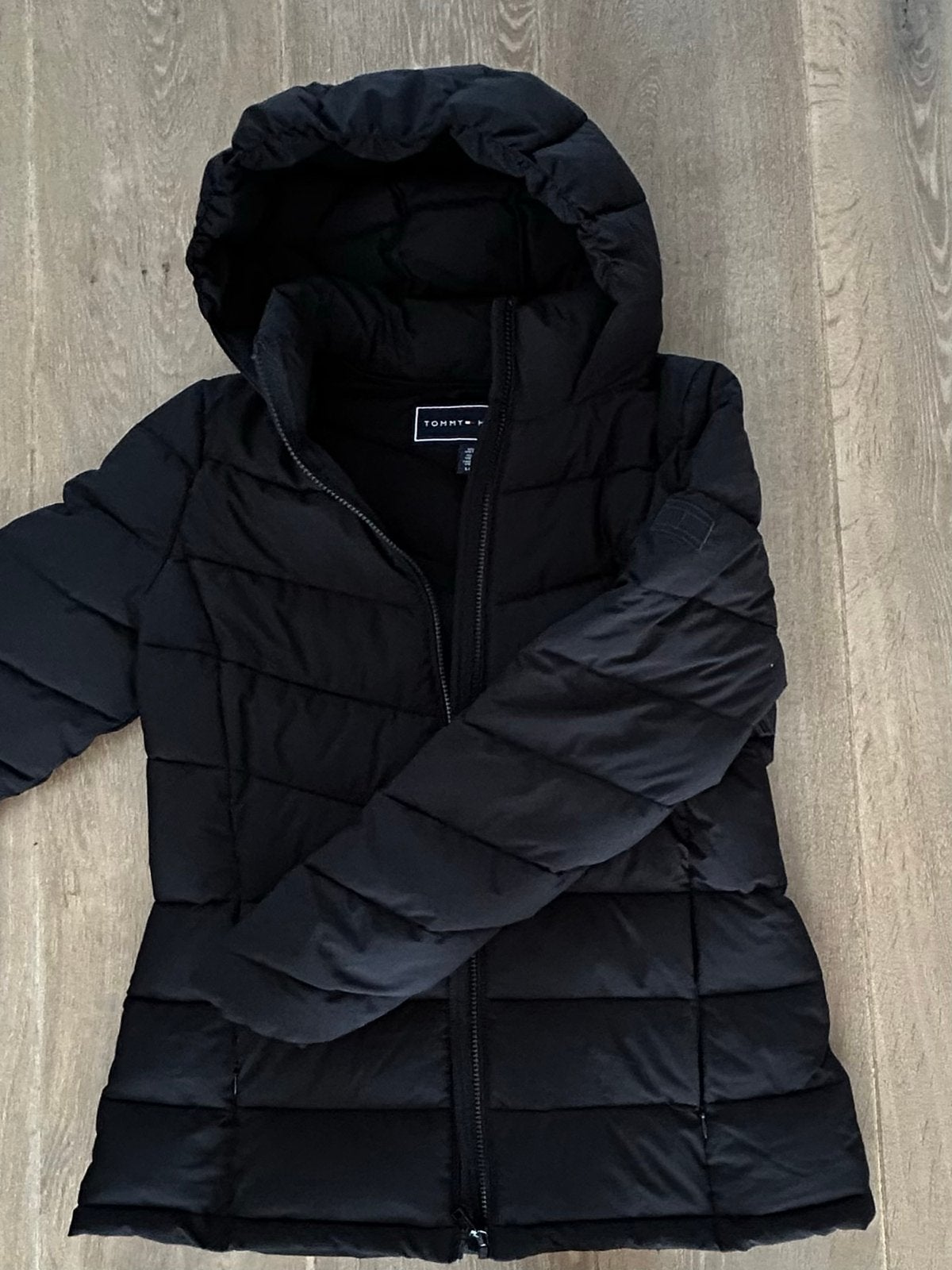 Nieuwe Tommy Hilfiger dames jas, maat L, Kleding | Dames, Ophalen of Verzenden, Nieuw, Maat 42/44 (L), Zwart