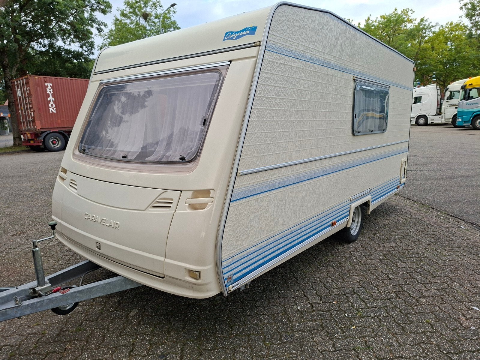caravelair in nette staat voortent en fietsdrager bj 1997, Caravans en Kamperen, Rondzit, Koelkast, 750 - 1000 kg, Particulier