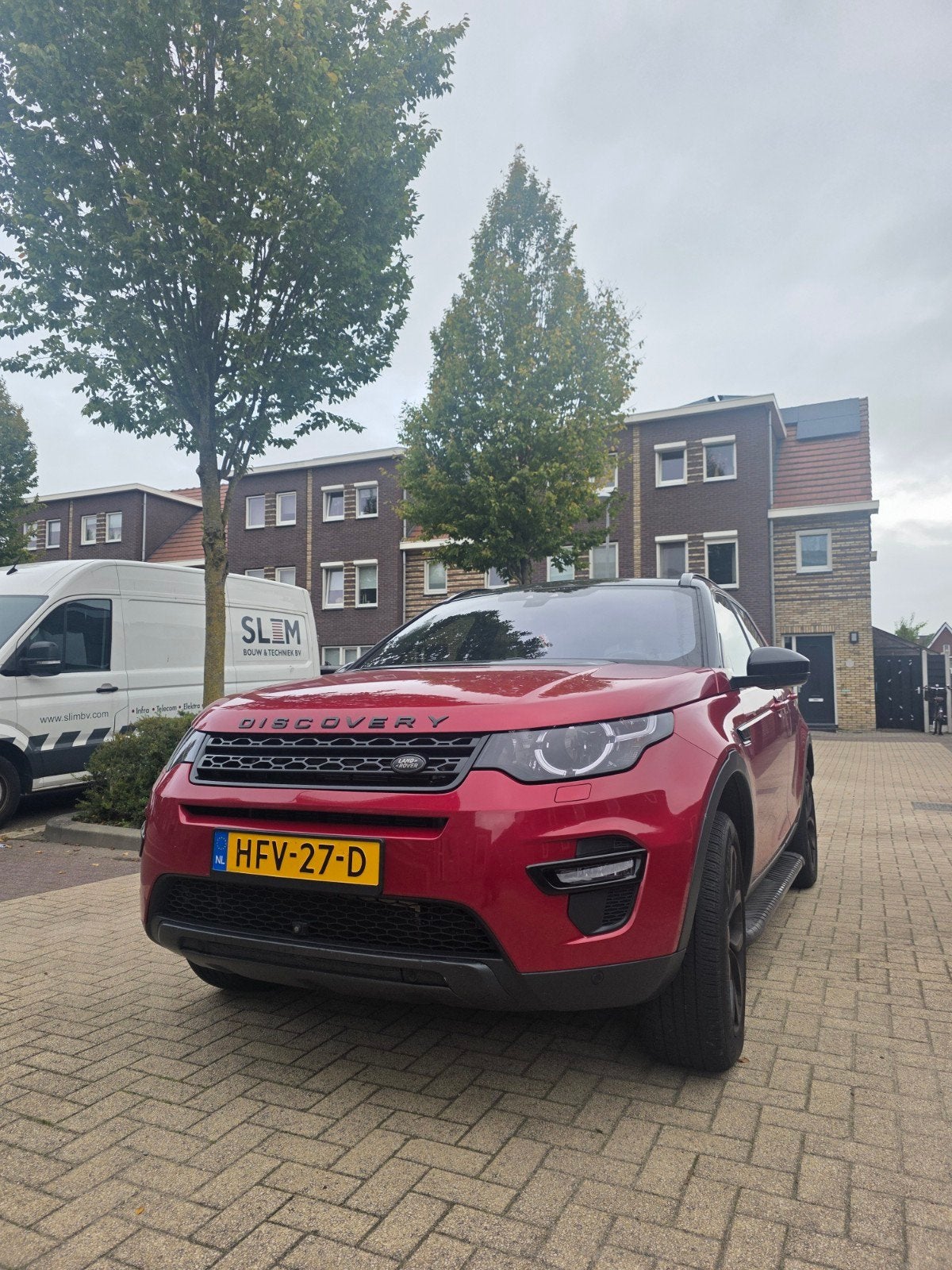 Land Rover discovery sport 2018 Rood, Auto's, Automaat, 1694 kg, 4 cilinders, Leder
