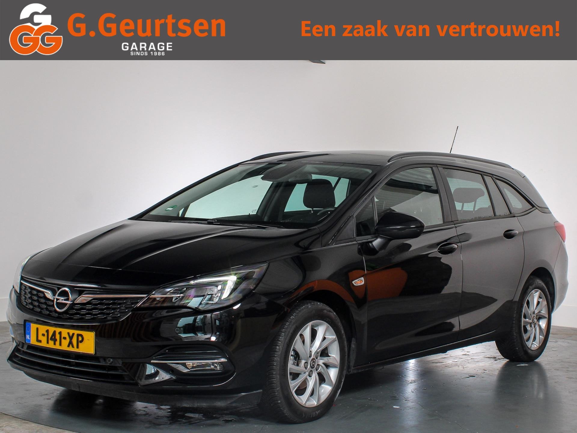 Opel Astra Sports Tourer 1.4T 145PK! Ultimate, LED, Cruise C, Auto's, 145 pk, Gebruikt, Alcantara, Zwart