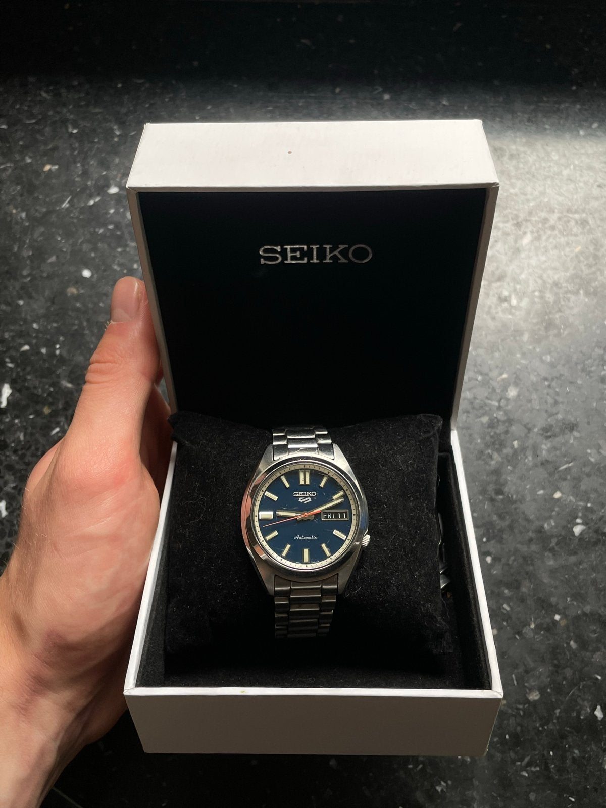 Seiko 5 Sports Automatic SRPK87K1 zo goed als nieuw, Sieraden, Tassen en Uiterlijk, Staal, Polshorloge, Ophalen of Verzenden, Zo goed als nieuw