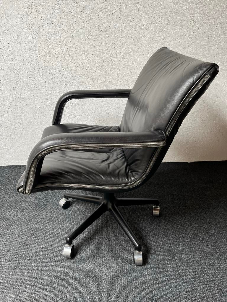Artifort Design Stoelen - Zwart Leer met Wielen, Huis en Inrichting, Stoelen, Ophalen, Gebruikt, Zwart, Leer