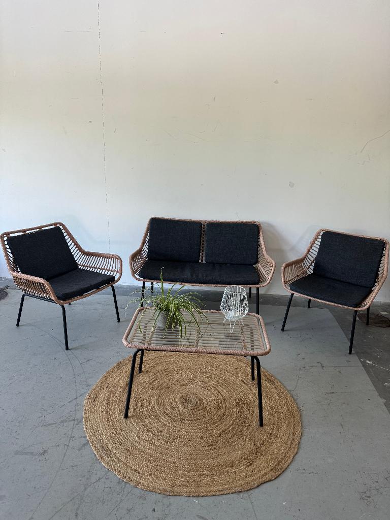 Buitenset: tafel, bank en 2 stoelen, Ophalen, Zo goed als nieuw, Minder dan 150 cm, Vierpersoons of meer