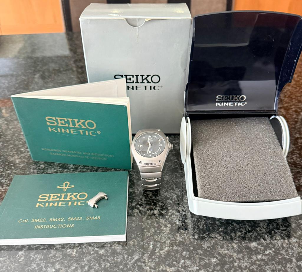 Seiko kinetic titanium, Gebruikt, Verzenden, Polshorloge, Overige materialen
