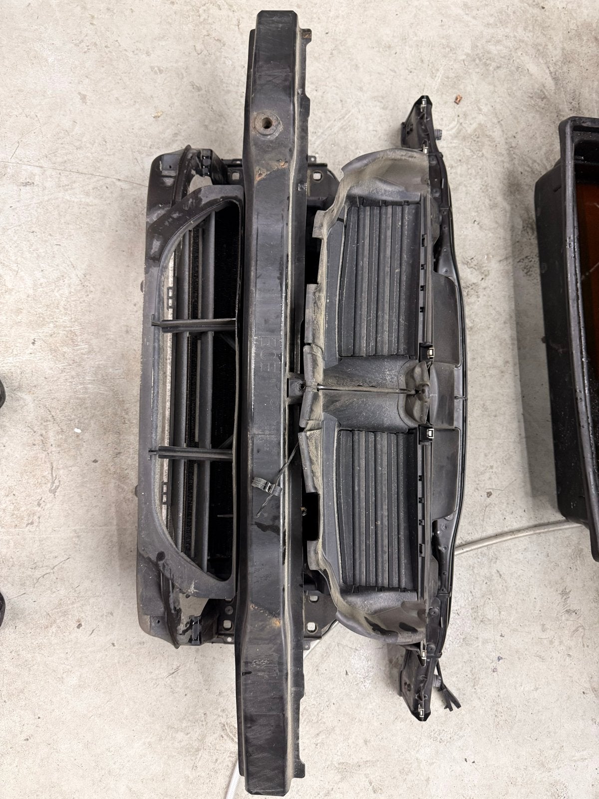BMW E90 LCI 318i Compleet Koelpakket met Voorfront, Ophalen, Gebruikt, BMW