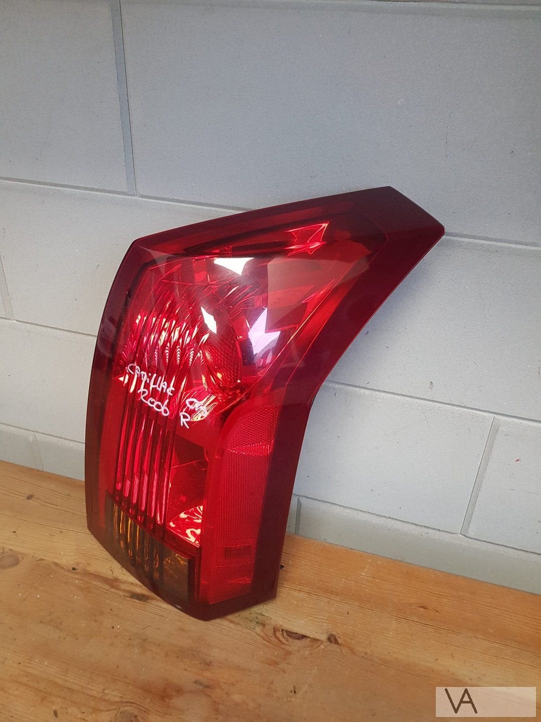Cadillac CTS 2002 - 2007 achterlicht rechts nette staat €100, Cadillac, Gebruikt, -, -