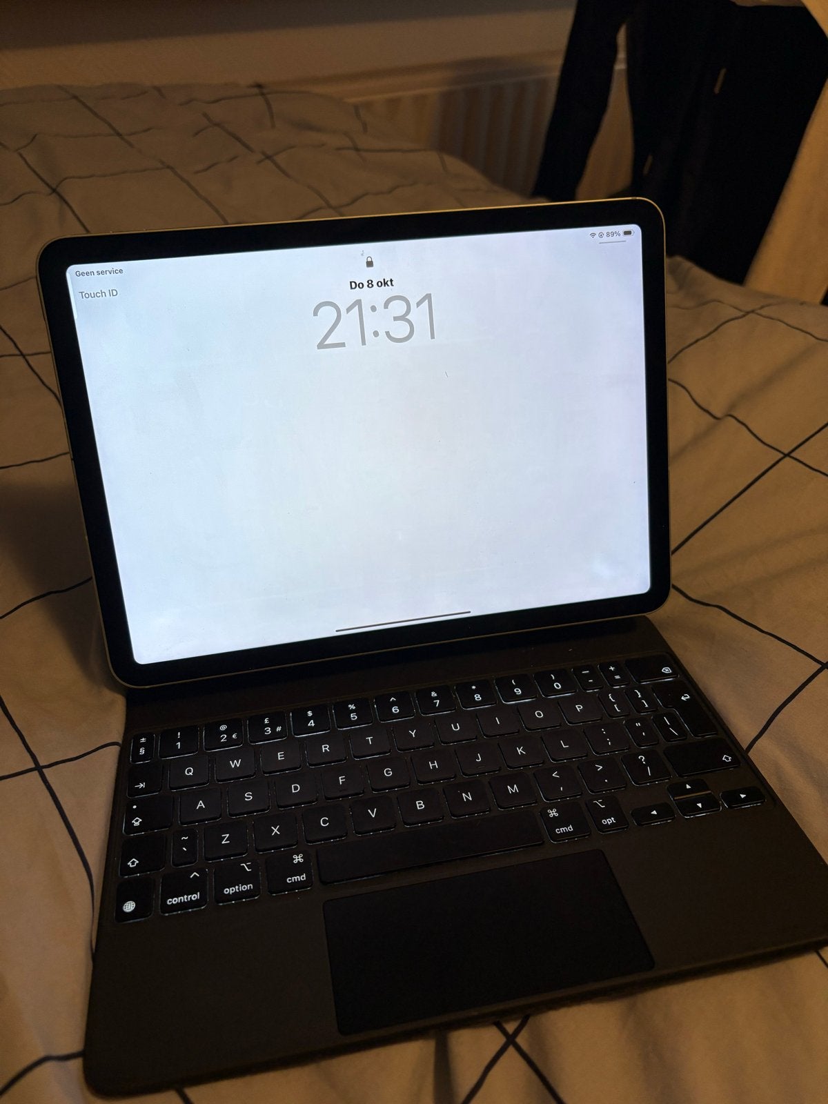 Apple iPad Air met Magic Keyboard, Apple iPad Air, 11 inch, Ophalen of Verzenden, Zo goed als nieuw