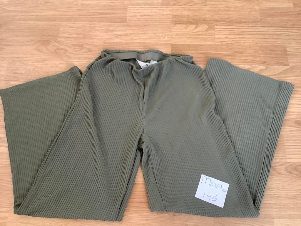 Leuke zomer broek maat 146, Ophalen of Verzenden, Zo goed als nieuw, Maat 146