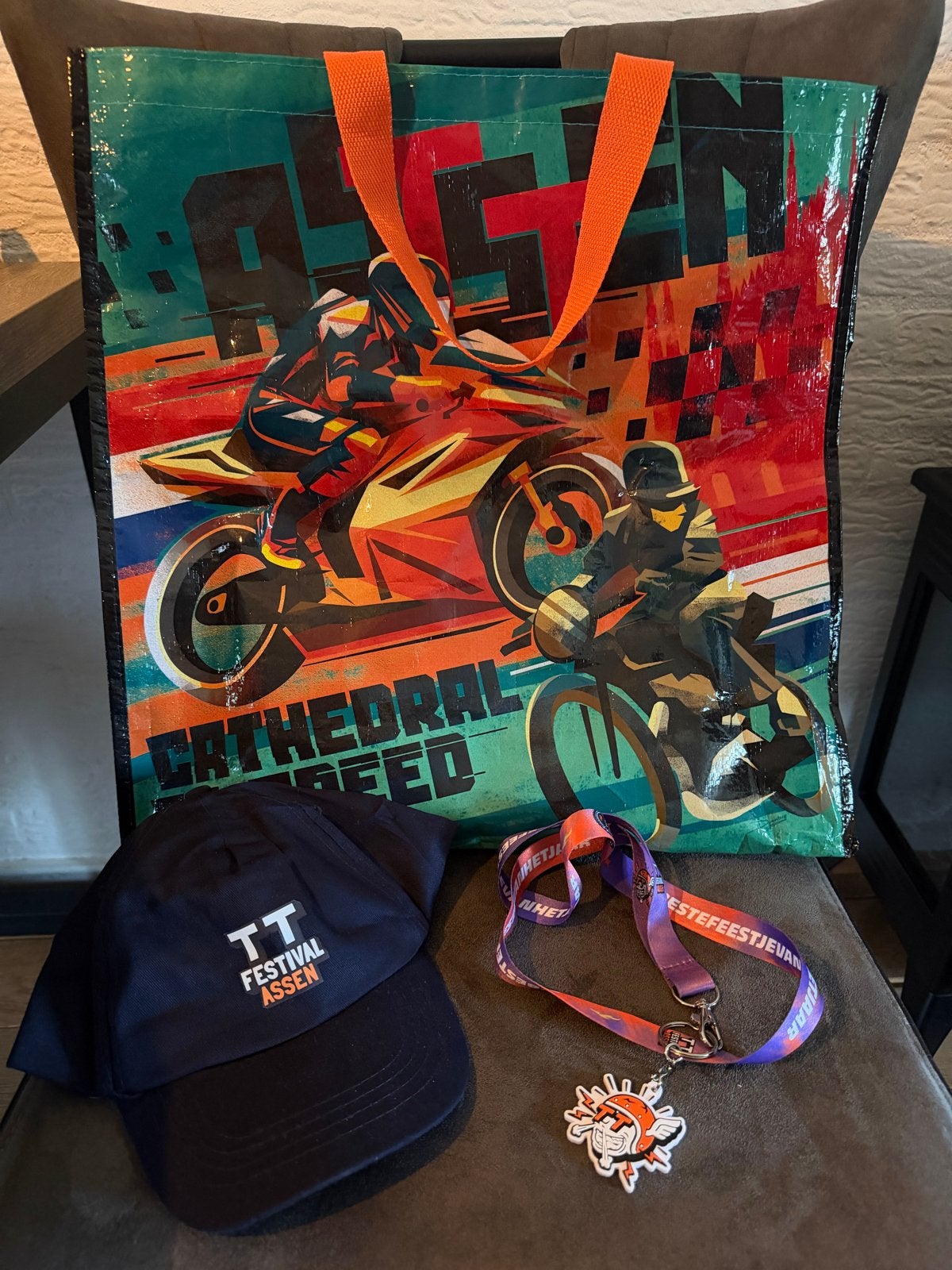 TT Assen Shopper, T-shirt, Keycord & Pet Set, Verzenden, Nieuw, Maat 52/54 (L), Meerkleurig