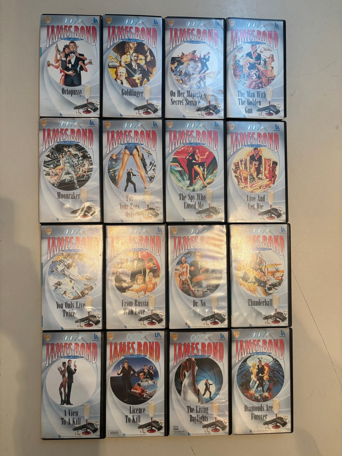 James Bond VHS Collectie - 16 films, Cd's en Dvd's, VHS | Film, Vanaf 12 jaar, Ophalen of Verzenden, Actie en Avontuur