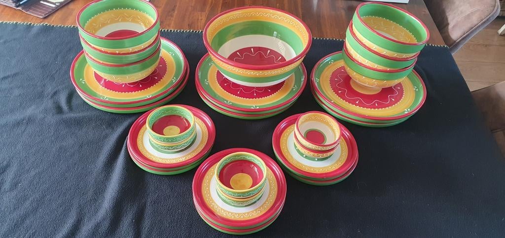 Intermezzo tapas servies set, Huis en Inrichting, Keuken | Servies, Ophalen, Overige stijlen, Bord(en)