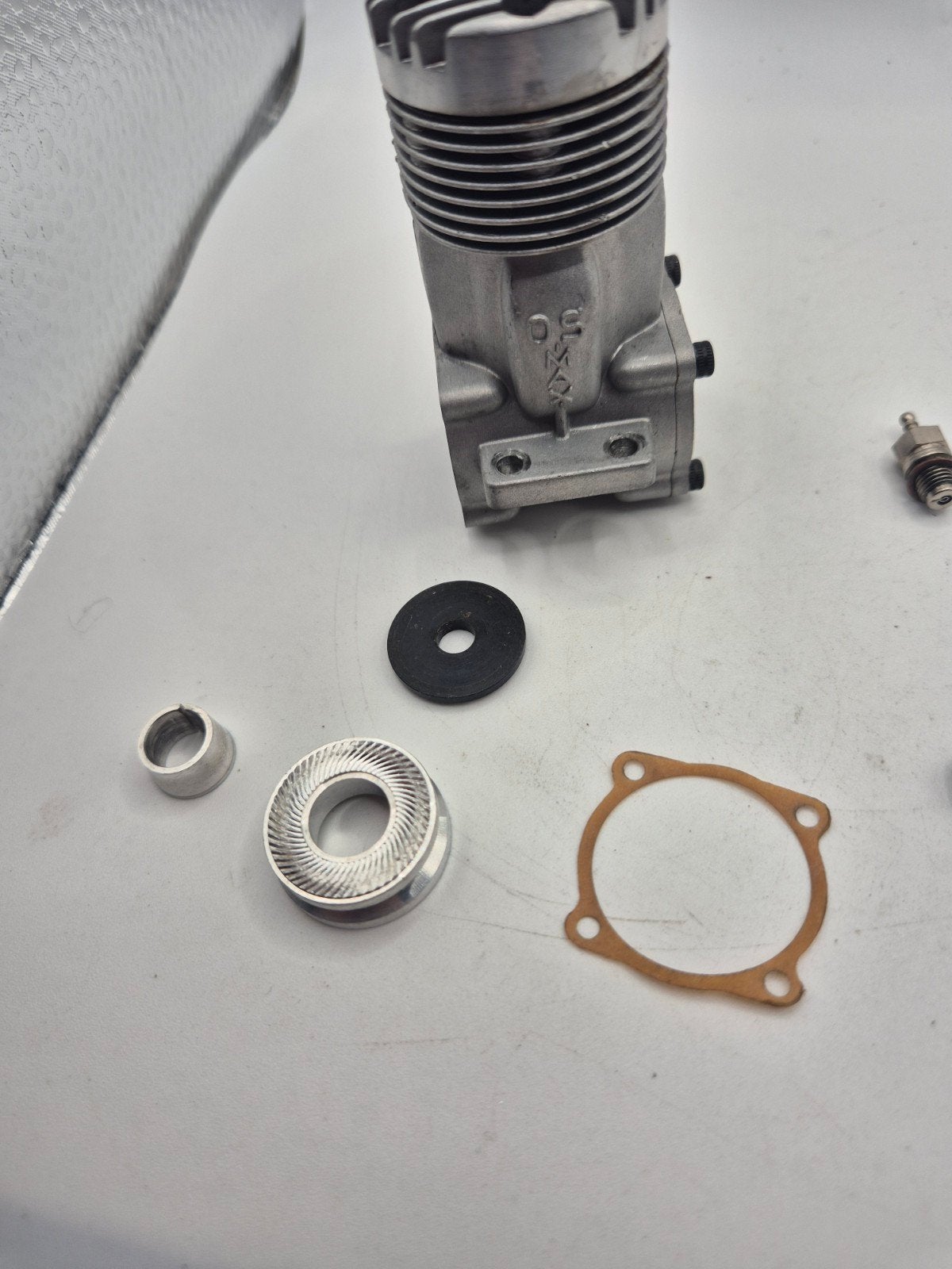 OS max 40SR nitro motor + onderdelen, Ophalen of Verzenden, Nitro