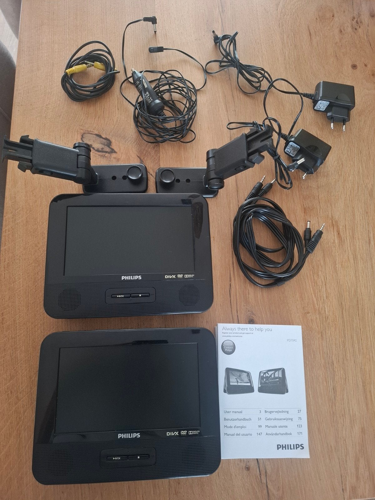 DVD Spelers voor in de auto. PHILIPS PD7042, Audio, Tv en Foto, Dvd-spelers, Dvd-speler, Philips, Draagbaar, Ophalen of Verzenden