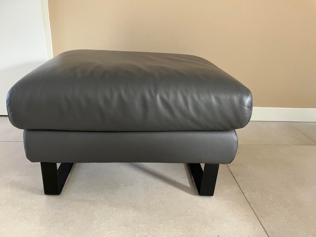 MONTEL Leren poef, Huis en Inrichting, Strak modern, 50 tot 75 cm, Leer, Ophalen of Verzenden