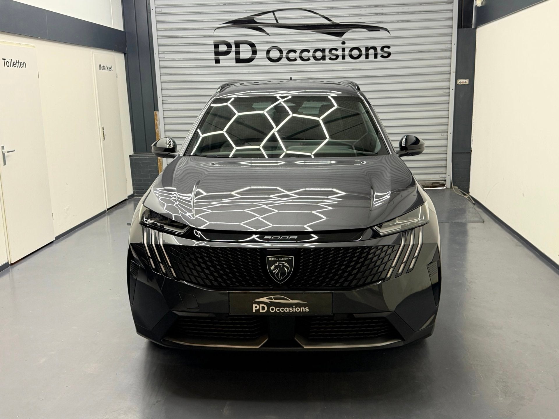 Peugeot 5008 1.2 Hybrid 145 GT - Camera - 7 persoon - Clima, Auto's, Peugeot, 145 pk, Gebruikt, Zwart, 1199 cc