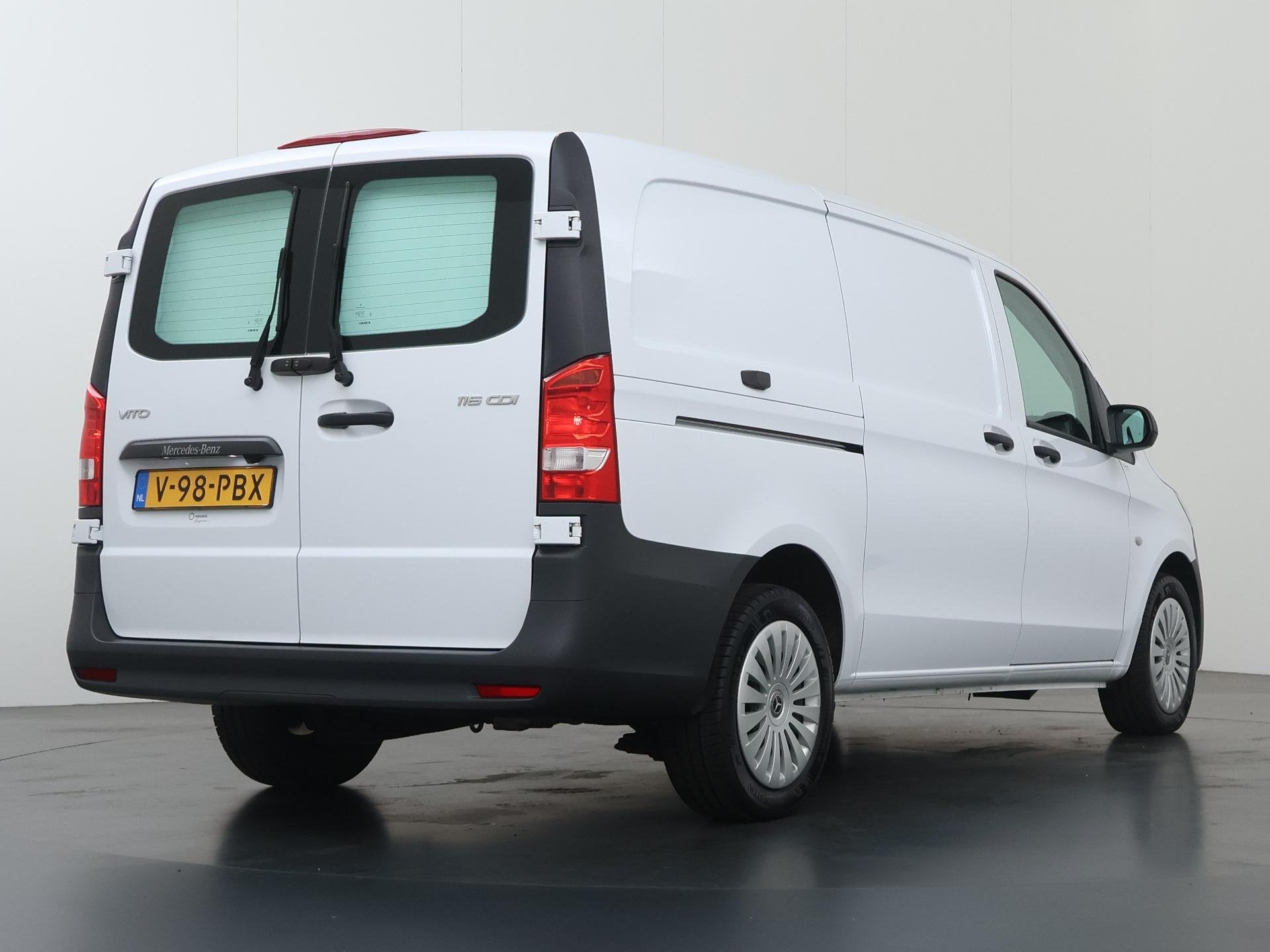 Mercedes-Benz Vito 116 CDI | Aut. | Lang L2 | Parkeercamera, Auto's, Automaat, Gebruikt, Euro 6, 2000 kg