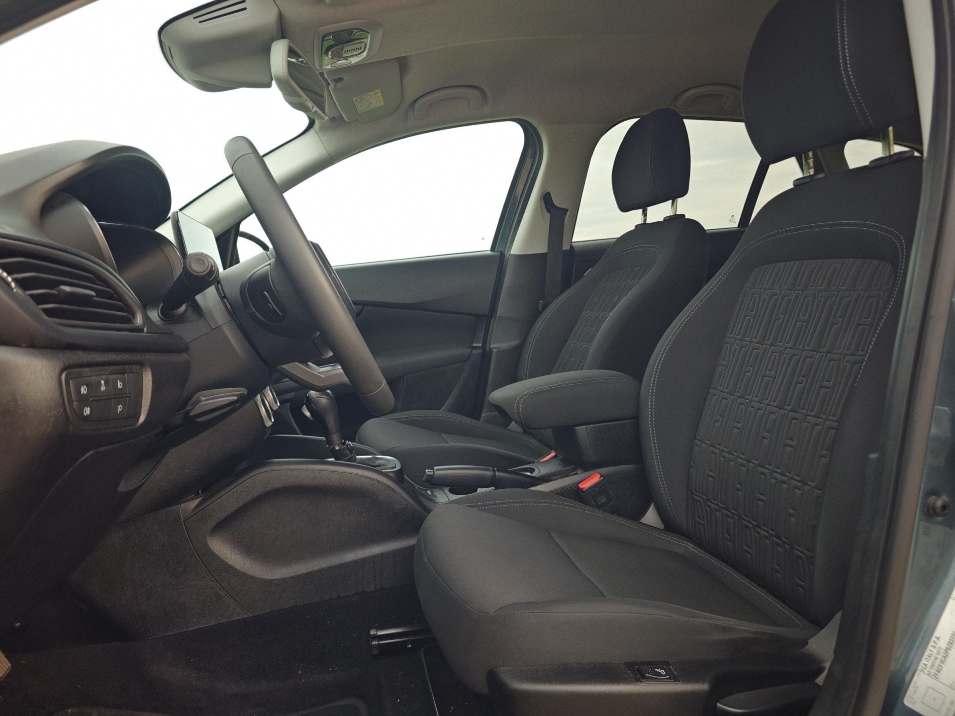 Fiat Tipo Stationwagon 1.5 Hybrid | Automaat | Carplay Cross, Auto's, 12 maanden, Stof, Gebruikt, Zwart