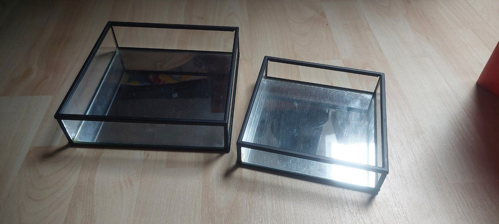 Set van 2 glazen decoratiebakjes met zwart frame, Huis en Inrichting, Woonaccessoires | Overige, Zwart, Ophalen of Verzenden, Zo goed als nieuw