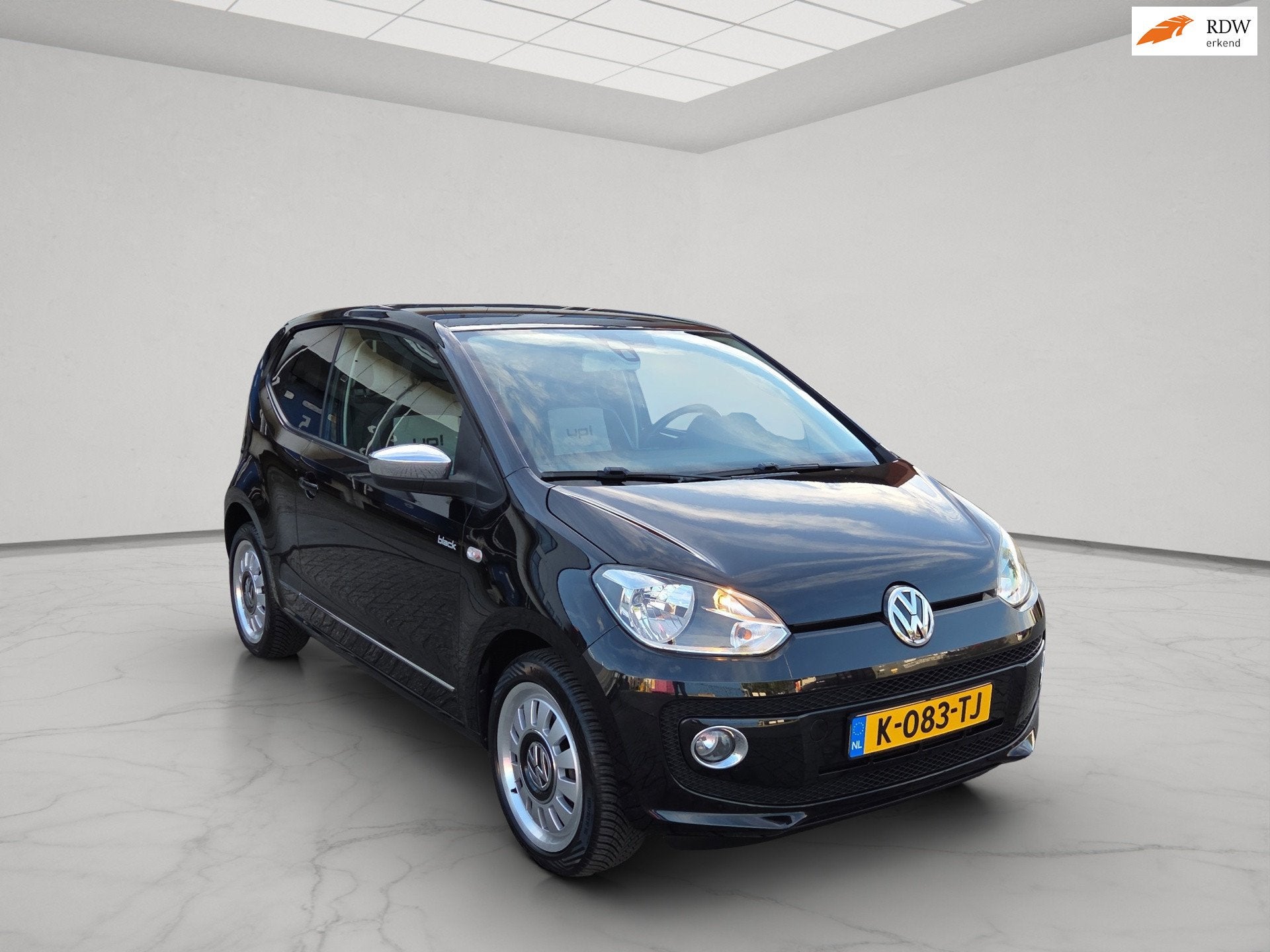 Volkswagen Up! 1.0 move up!, Euro 5, Gebruikt, 4 stoelen, Zwart
