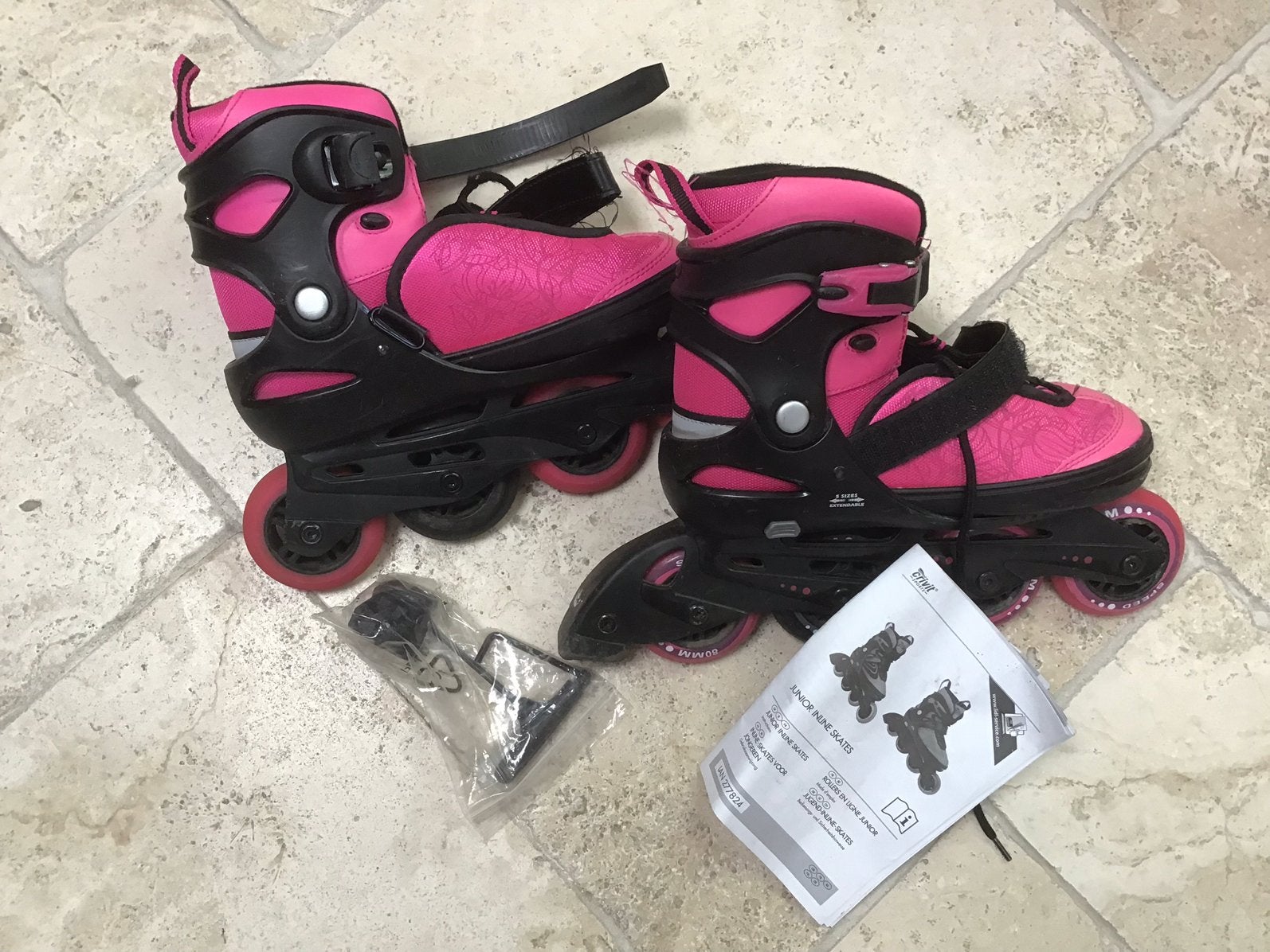 Roze kinder skeelers (verstelbaar maat 35-39) - ZGAN, Kinderen en Baby's, Speelgoed | Buiten | Rolschaatsen, Ophalen, Verstelbaar