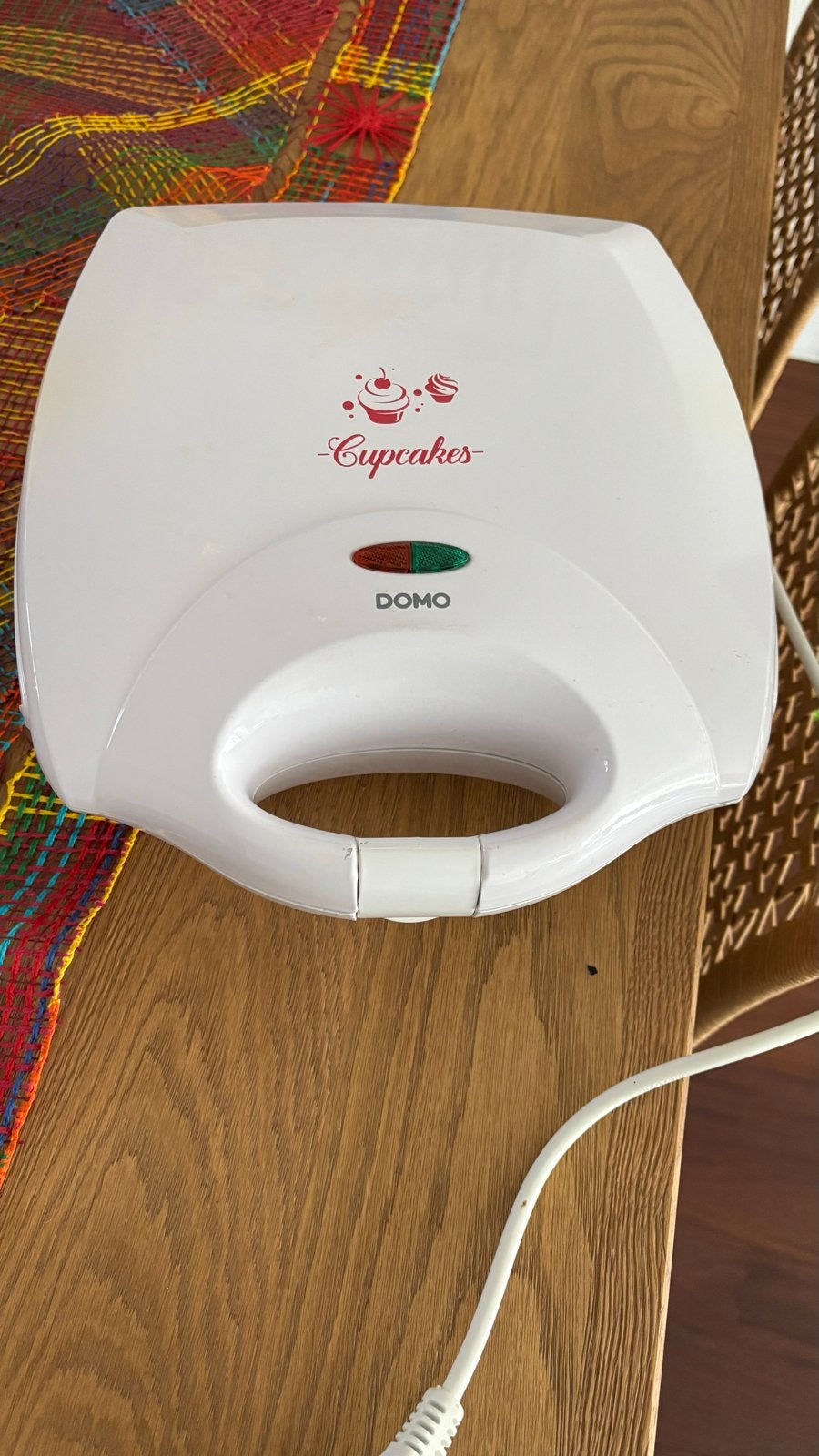 Domo Cupcake Maker DO9053CM - Maak 12 heerlijke cupcakes!, Ophalen of Verzenden, Zo goed als nieuw