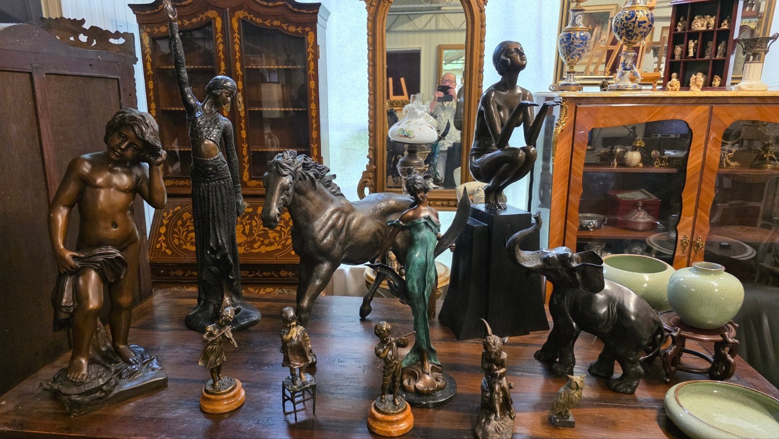 Mooie verzameling grote bronzen beelden, Ophalen