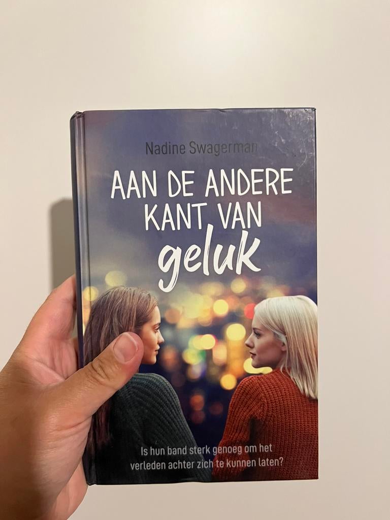 Aan de andere kant van geluk - Nadine Swagerman, Verzenden, Zo goed als nieuw