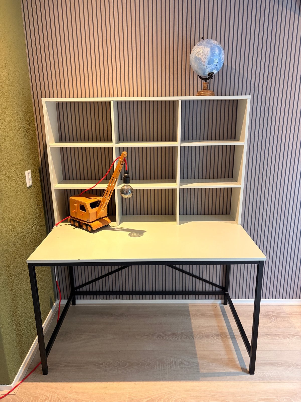 WOOOD Elwin Bureau met Opbergvakken - Industrieel Design, Ophalen, Opbergruimte, Gebruikt, Hout