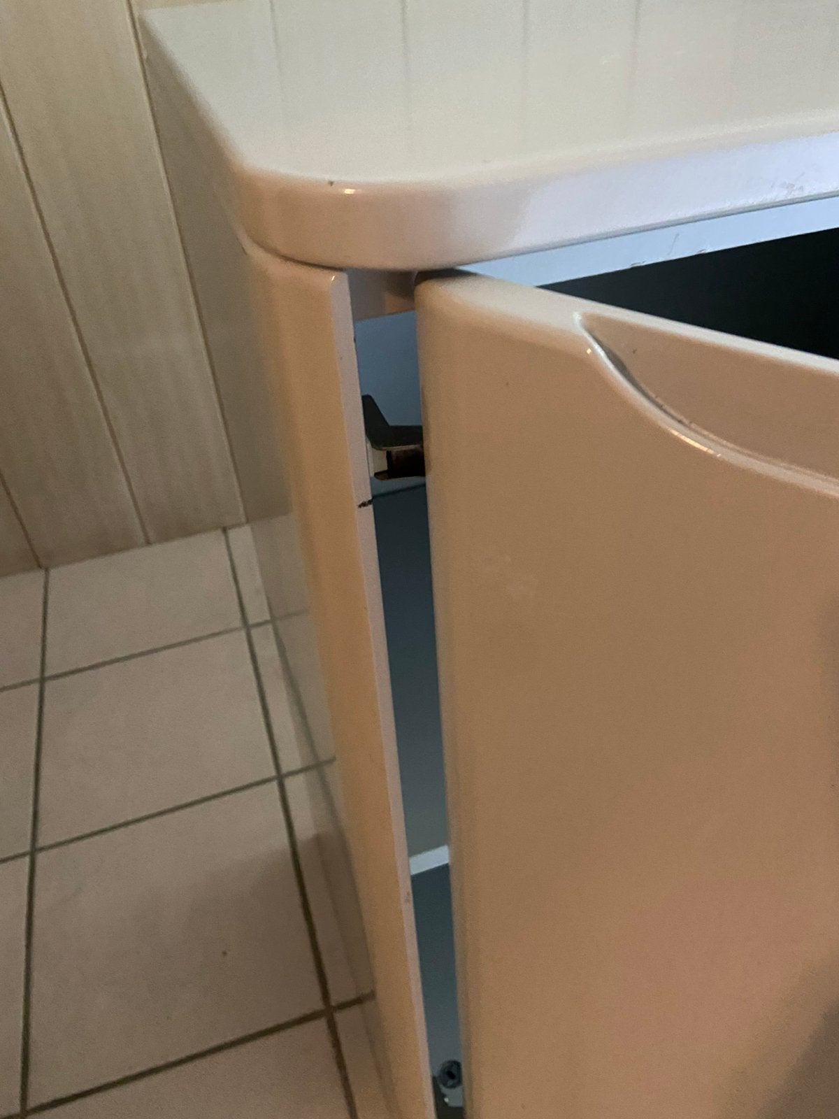 Dressoirkast, Huis en Inrichting, Ophalen, Met deur(en), Zo goed als nieuw, 200 cm of meer