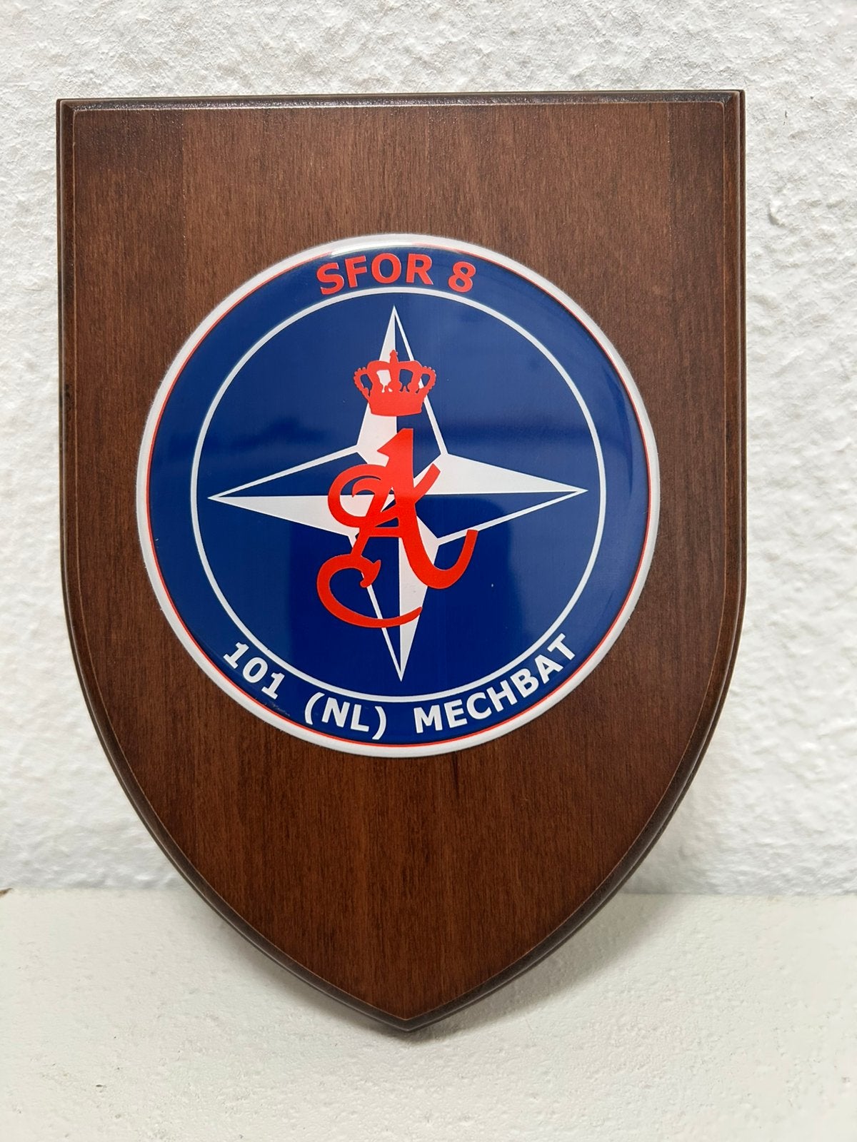 Wapenschild 101NL Mechbat Sfor 8, Verzamelen, Militaria | Algemeen, Ophalen of Verzenden, Landmacht, Nederland, Embleem of Badge