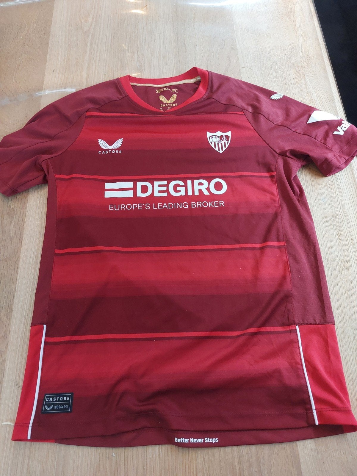 Castore Sevilla FC shirt 2022/2023 - Maat 164, Sport en Fitness, Voetbal, Maat XS of kleiner, Ophalen of Verzenden, Zo goed als nieuw