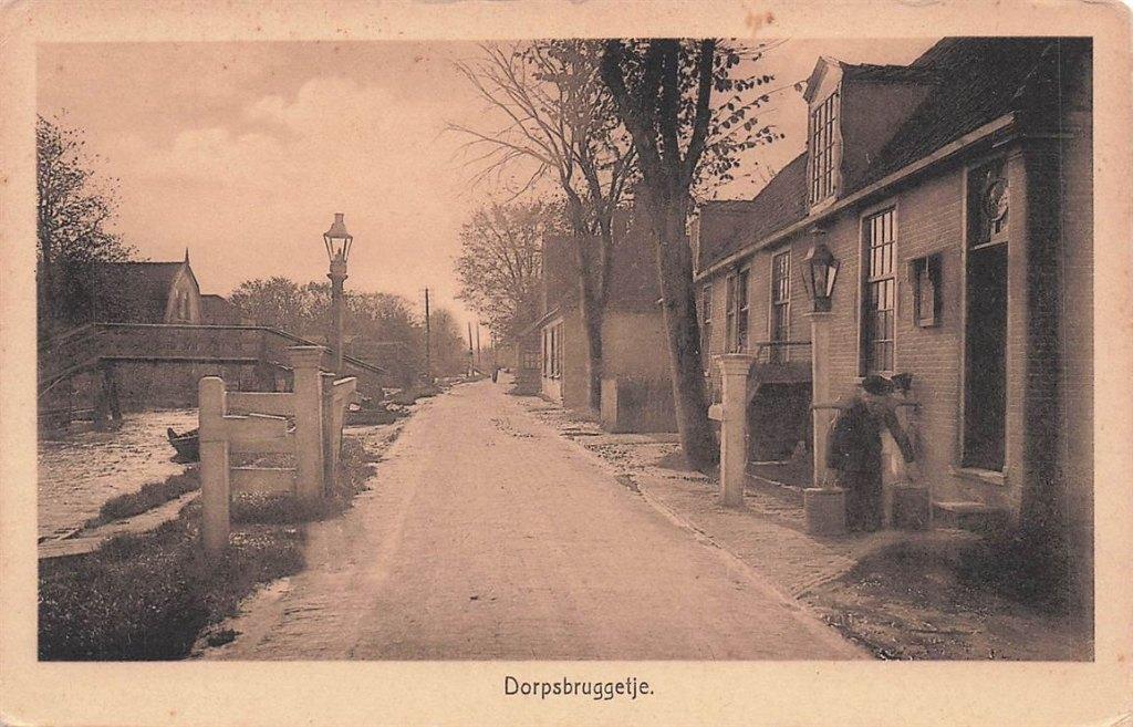 703-454-005 Dorpsbruggetje Westzaan, Verzamelen, Verzenden, Voor 1920, Noord-Holland