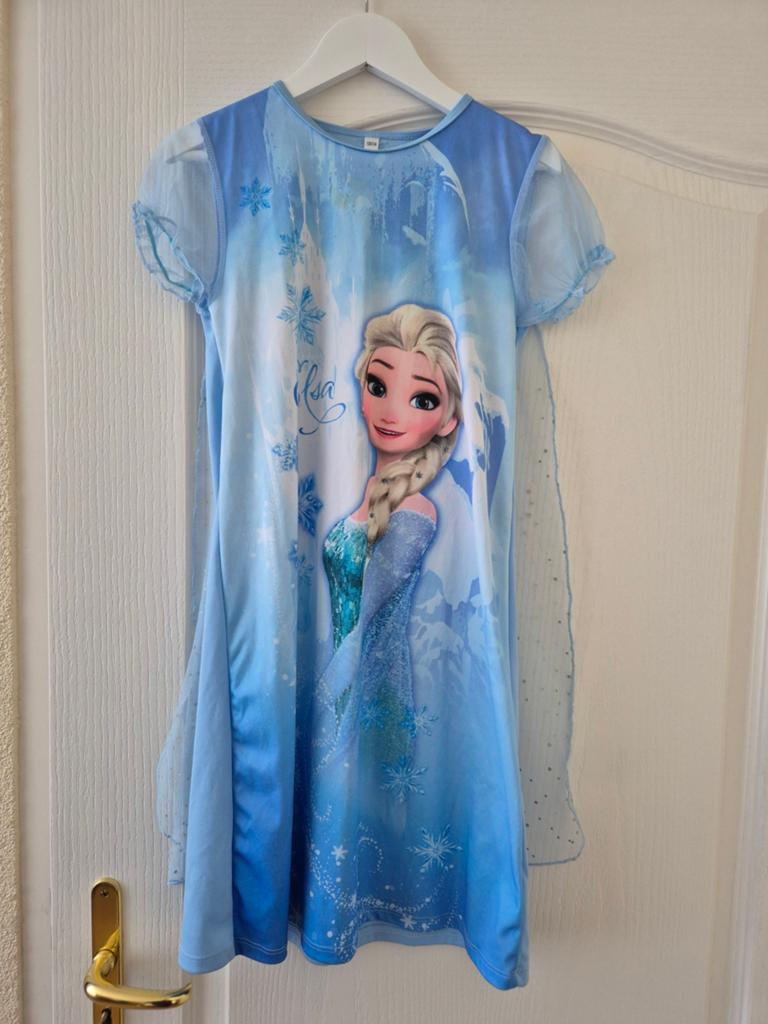 Elsa Frozen jurk met cape - Maat 128-134, Ophalen, Zo goed als nieuw, 122 t/m 128, Meisje