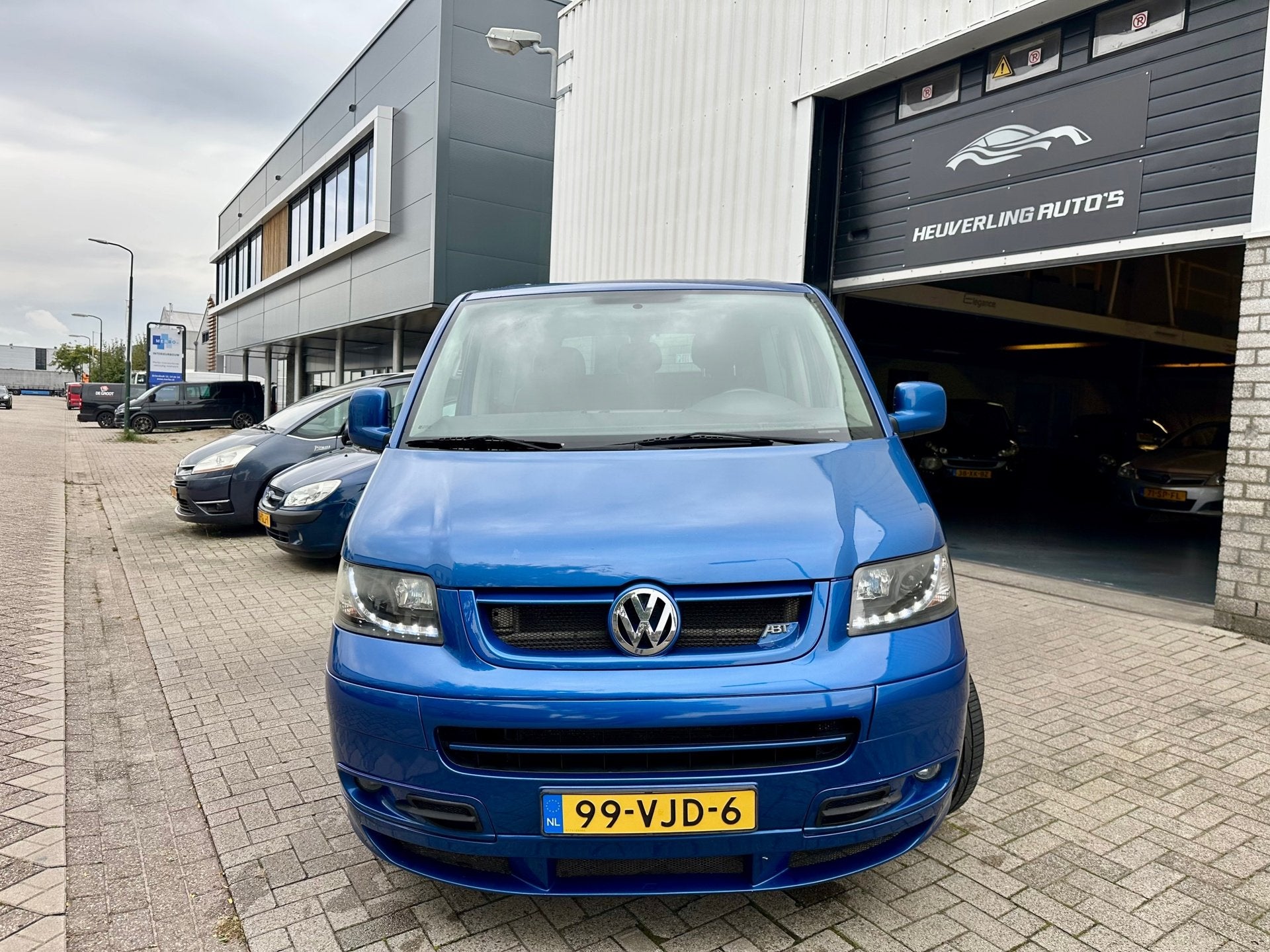 Volkswagen Transporter 2.5 TDI 340 Highline DC | Automaat |, Auto's, Gebruikt, Zwart, Volkswagen, 2020 kg