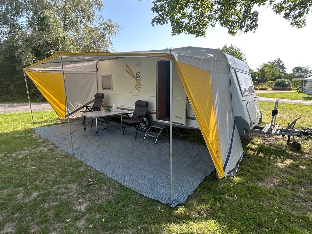 Knaus Caravan Südwind 495TF, Vast bed, Rondzit, Particulier, 4 tot 5 meter